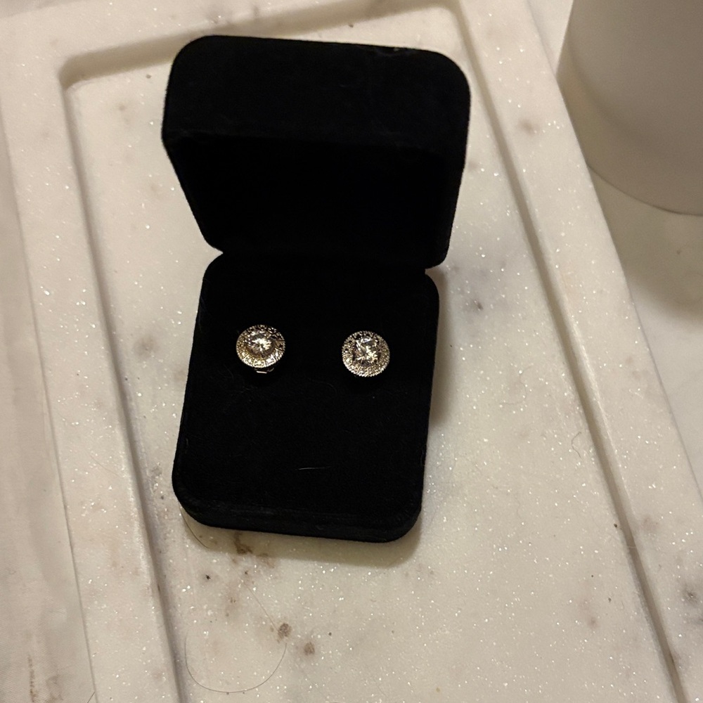 NEW Avon Signature Collection Convertible Halo CZ Stud Earrings - 2-in-1 Style